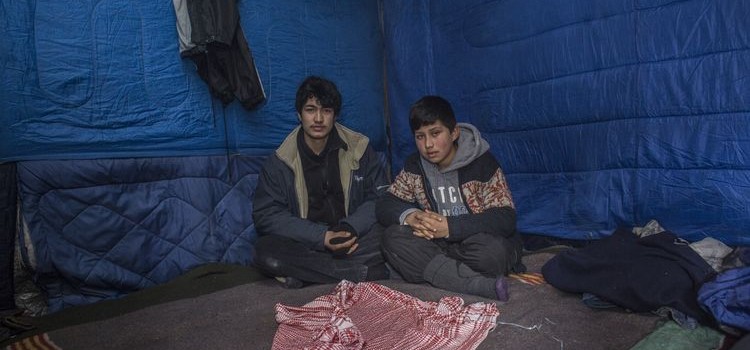 Médias et réfugiés : rencontrez la rédaction de la Vie à Calais